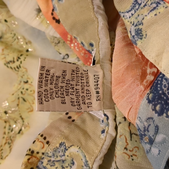 IOS gorgeous button down tunic size M - Picture 15 of 16